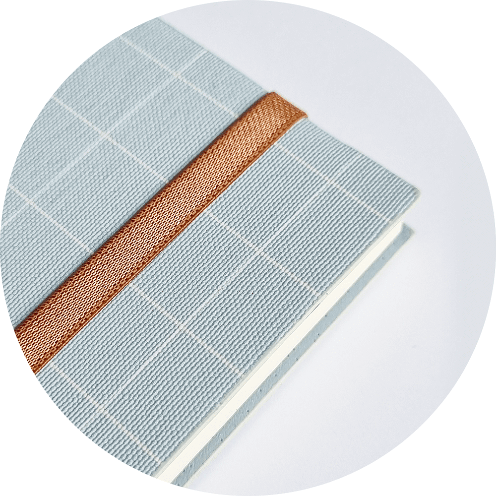 Ежедневник недатированный InFolio "Care", A5, 192 страницы, линованный, голубой  - 4