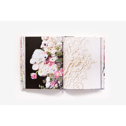 Книга на английском языке "Paris in Bloom", Lane G. - 6