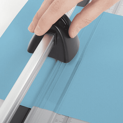 Резак для бумаги роликовый BRAUBERG EXTRA,  A4, длина реза 320 мм - 7