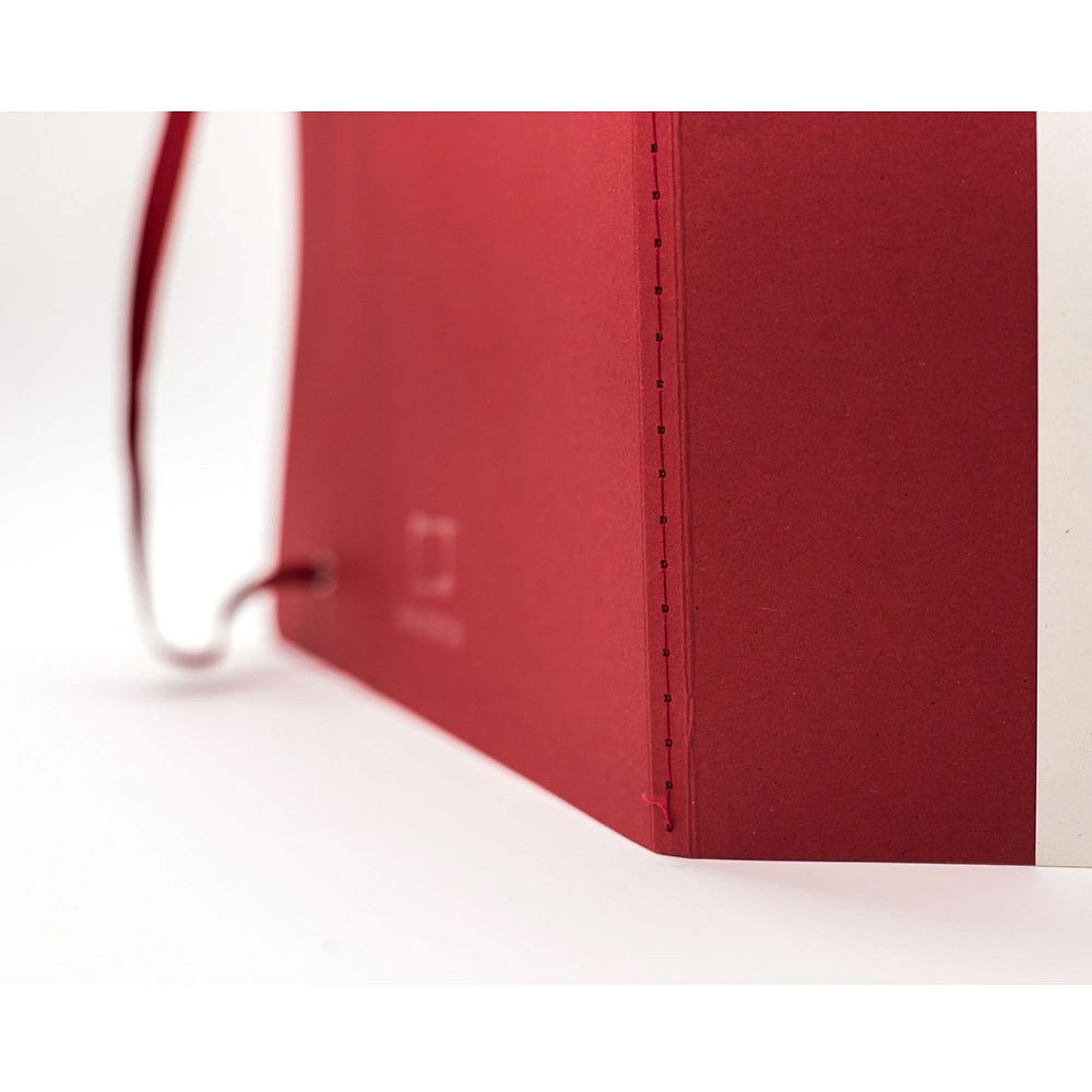 Скетчбук для акварели "Nature", 19x19 см, 200 г/м2, 20 листов, бордовый - 6