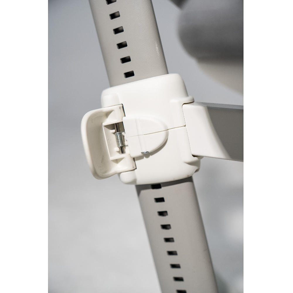 Кресло детское Ergosmart Maximus, ткань, серый, пластик, корпус белый, с чехлом "серебристый аллигатор" - 9