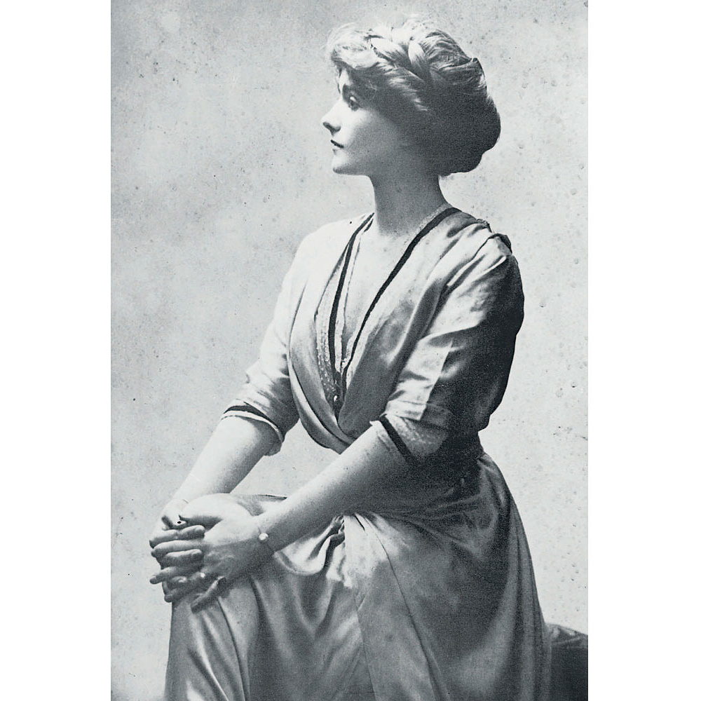 Книга "CHANEL.История модного дома", Бакстер-Райт Э. - 6