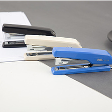 Скобосшиватель "Deli Exceed 0229", 15 листов, ассорти