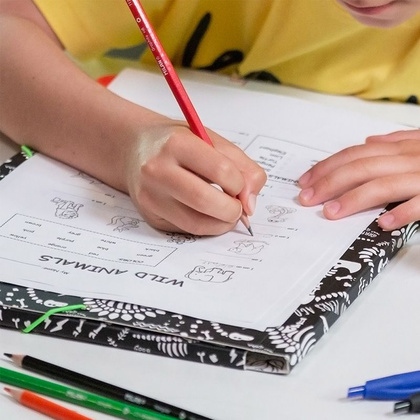 Карандаш простой "Milan", HB, без ластика, красный - 2