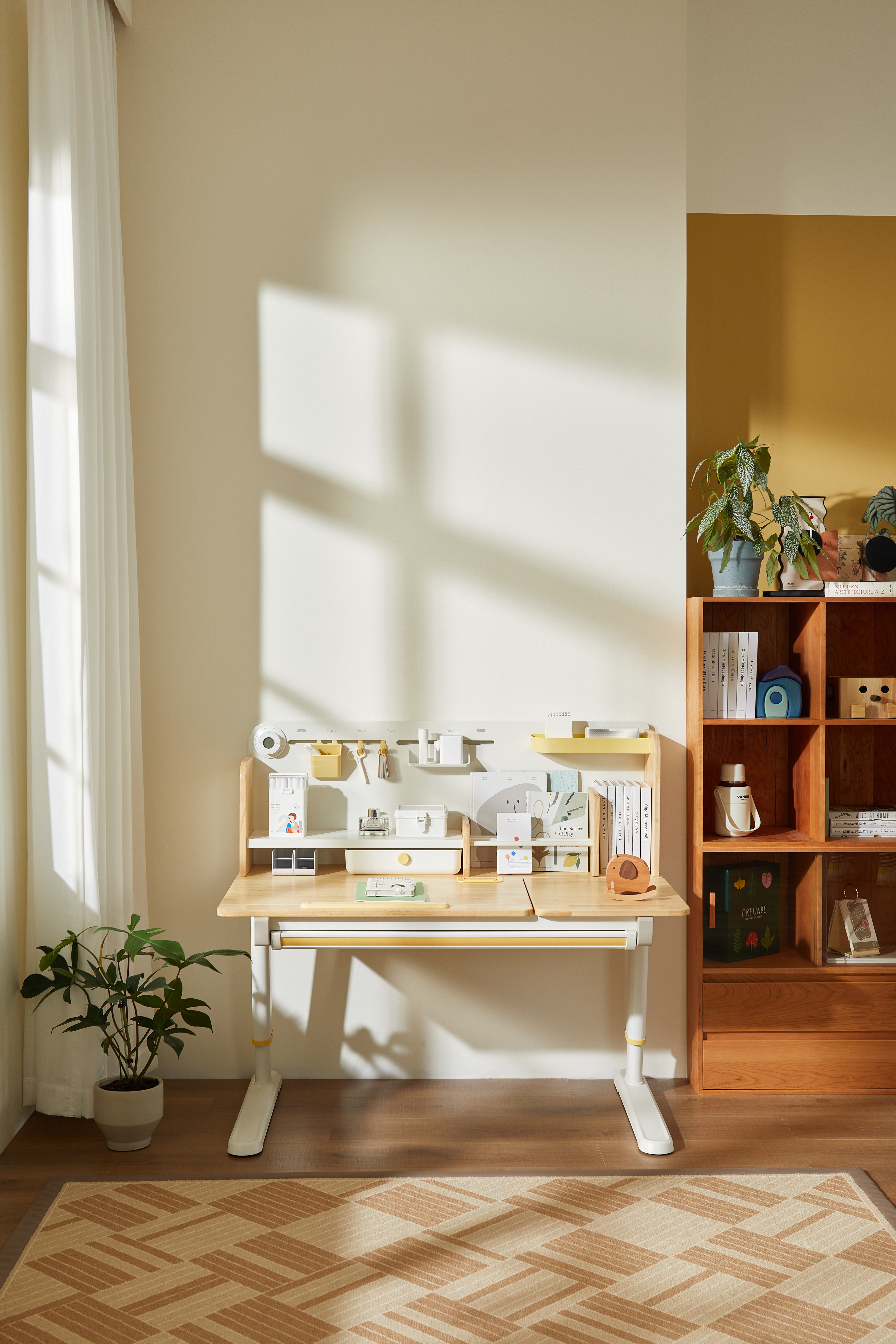 Стол Ergosmart регулируемый Galleon, 1200х700х(520-760) мм, гевея, с книжной полкой - 23