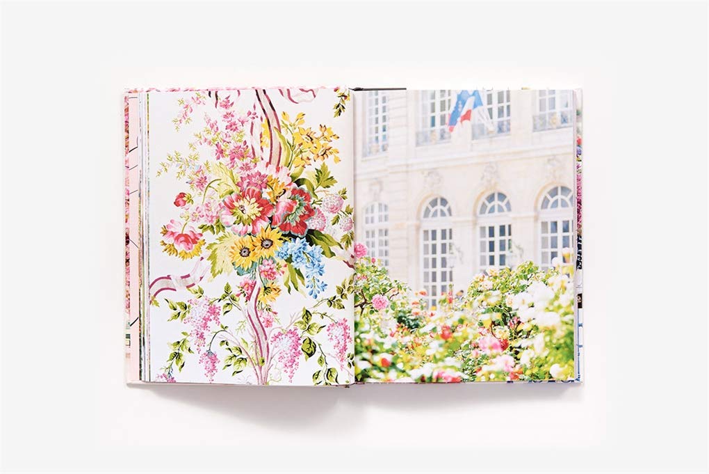 Книга на английском языке "Paris in Bloom", Lane G. - 8