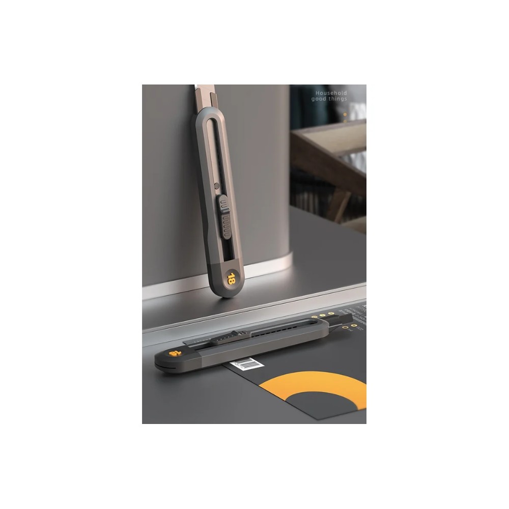 Нож универсальный "Deli Home", 18 мм, чёрный