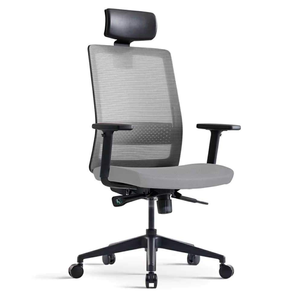 Кресло для руководителя Bestuhl "S30", черная рама