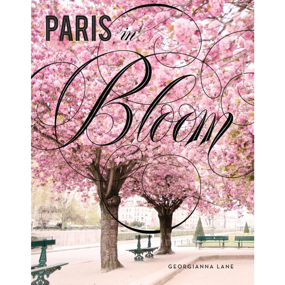 Книга на английском языке "Paris in Bloom"